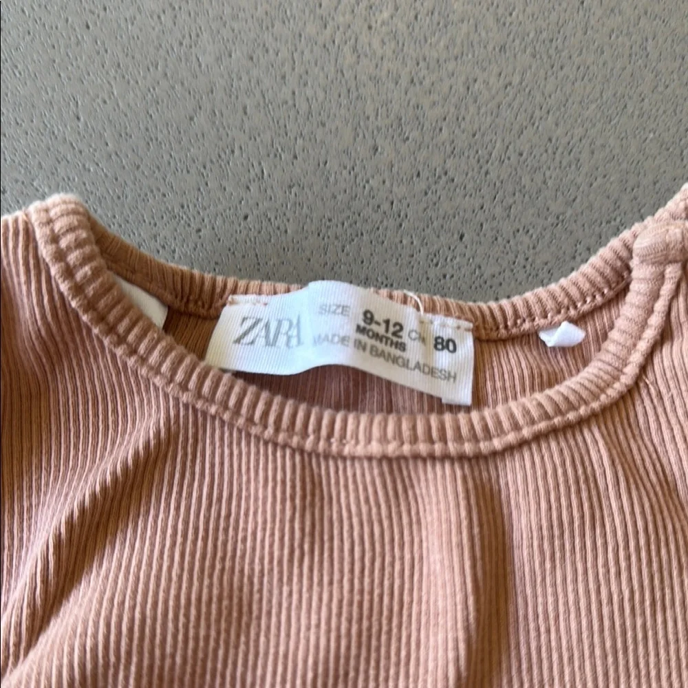 Zara Baby 4 Piece Bodysuit Bundle Ribbed Floral Neutral 9–12M